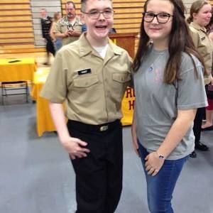 Meet your Posher, Leigh